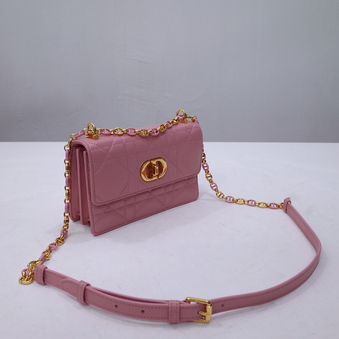 Miss Caro Pouch with Chain Pink Macrocannage Lambskin